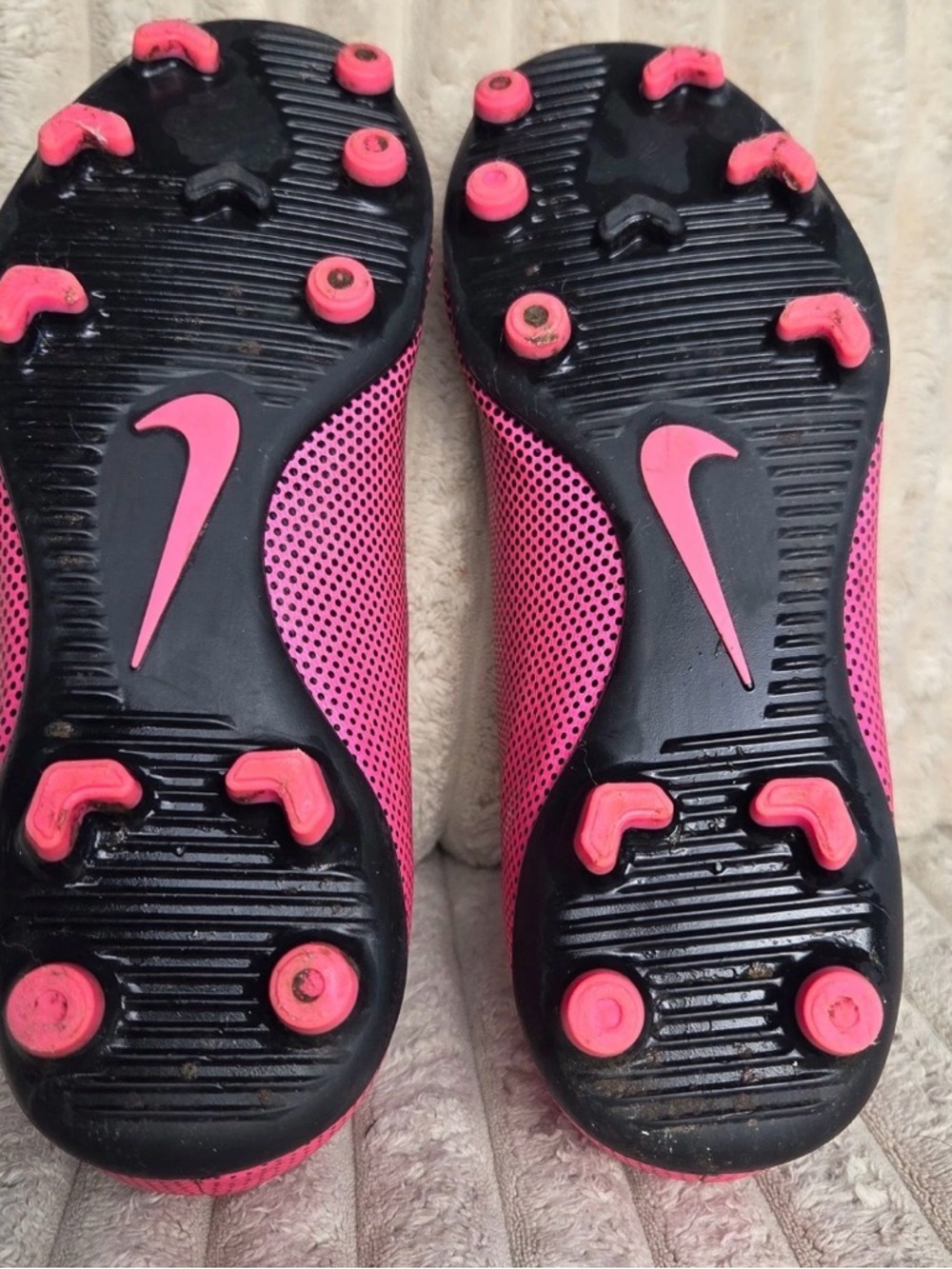 Nike Jr Bravata II FG Youth Soccer Cleats Pink Black Size 3 Youth - Picture 2 of 6
